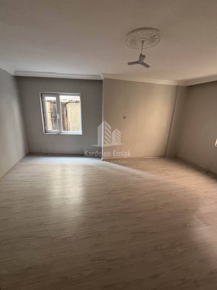 SEVİLLER MAH. SATILIK 3+1 DAİRE