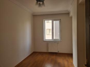  SELÇUK MAH. ARA  KAT  KİRALIK 3+1 DAİRE