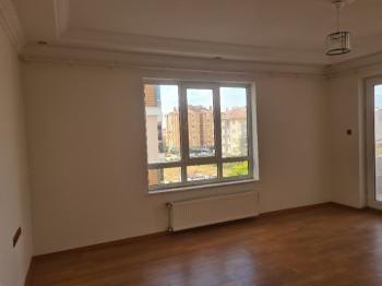  SELÇUK MAH. ARA  KAT  KİRALIK 3+1 DAİRE