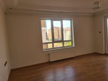  SELÇUK MAH. ARA  KAT  KİRALIK 3+1 DAİRE