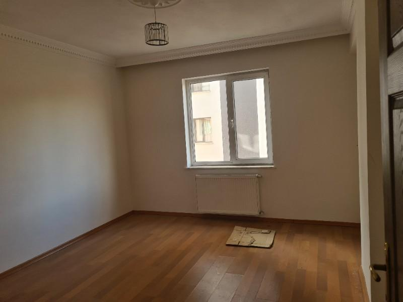  SELÇUK MAH. ARA  KAT  KİRALIK 3+1  DAİRE