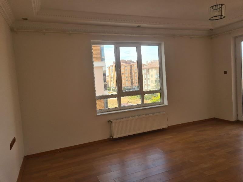  SELÇUK MAH. ARA  KAT  KİRALIK 3+1  DAİRE