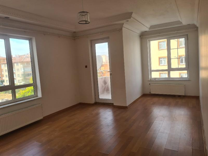  SELÇUK MAH. ARA  KAT  KİRALIK 3+1  DAİRE