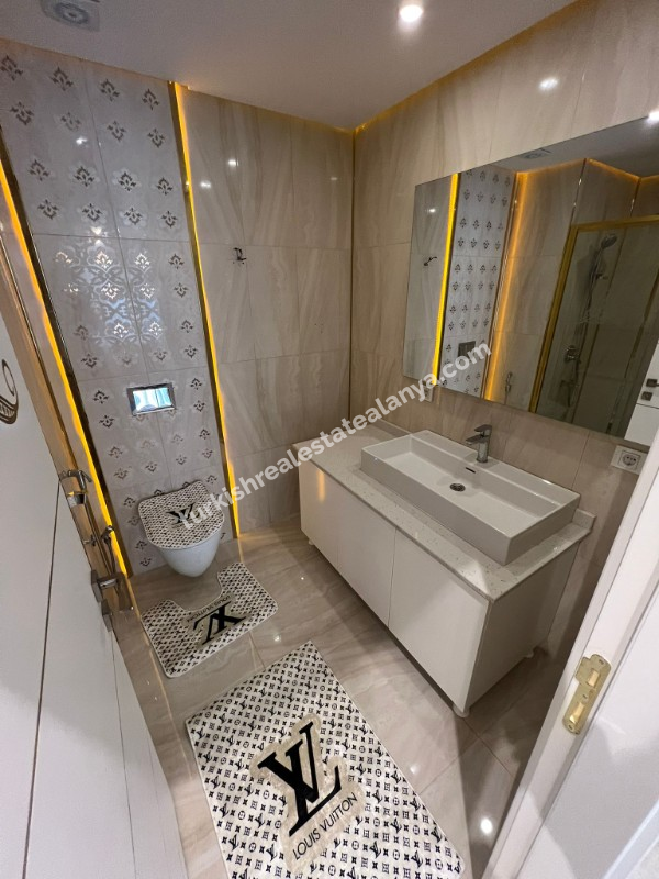 2+1 fUL FERNITURED APT  RIGHT ON  BEACH  SIDE -2+1 Potpuno namješten stan – na samoj obali mora