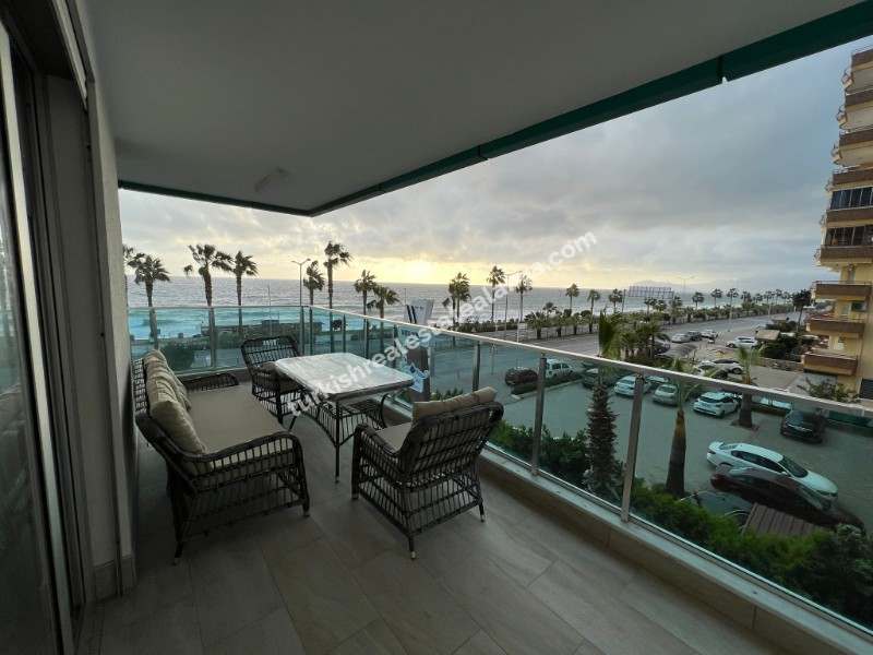 2+1 fUL FERNITURED APT  RIGHT ON  BEACH  SIDE -2+1 Potpuno namješten stan – na samoj obali mora