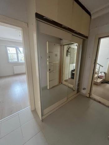 AFYON ÜÇOK EMLAKTAN FATİH MAH TEMİZ BAKIMLI 3+1 KİRALIK DAİRE