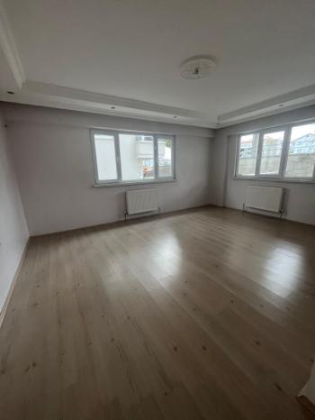 AFYON ÜÇOK EMLAKTAN FATİH MAH TEMİZ BAKIMLI 3+1 KİRALIK DAİRE