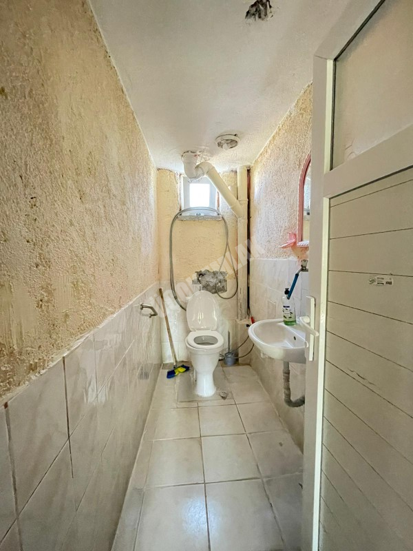  AFYON ÜÇOK EMLAKTAN MAREŞAL F ÇAKMAK MAH SATILIK BODRUM+2 KATLI FIRSAT BİNA