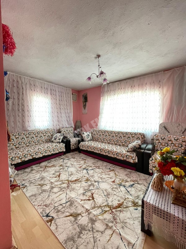  AFYON ÜÇOK EMLAKTAN MAREŞAL F ÇAKMAK MAH SATILIK BODRUM+2 KATLI FIRSAT BİNA