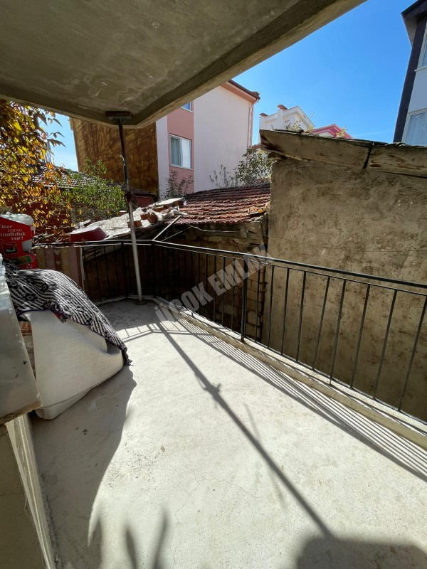  AFYON ÜÇOK EMLAKTAN MAREŞAL F ÇAKMAK MAH SATILIK BODRUM+2 KATLI FIRSAT BİNA