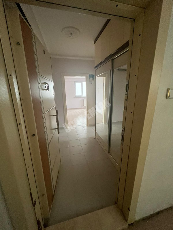 AFYON ÜÇOK EMLAKTAN FATİH MAH TEMİZ BAKIMLI 3+1 KİRALIK DAİRE