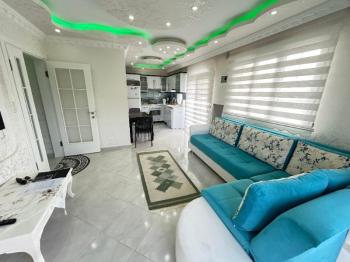 DİDİM ALTINKUM MAHALLESİNDE DENİZE YÜRÜME MESAFESİNDE ,DOĞA MANZARALI | HAVUZLU SİTEDE EŞYALI AYRI MUTFAKLI  SATILIK 2+1 DAİRE