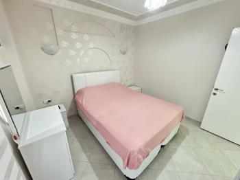 DİDİM ALTINKUM MAHALLESİNDE DENİZE YÜRÜME MESAFESİNDE ,DOĞA MANZARALI | HAVUZLU SİTEDE EŞYALI AYRI MUTFAKLI  SATILIK 2+1 DAİRE