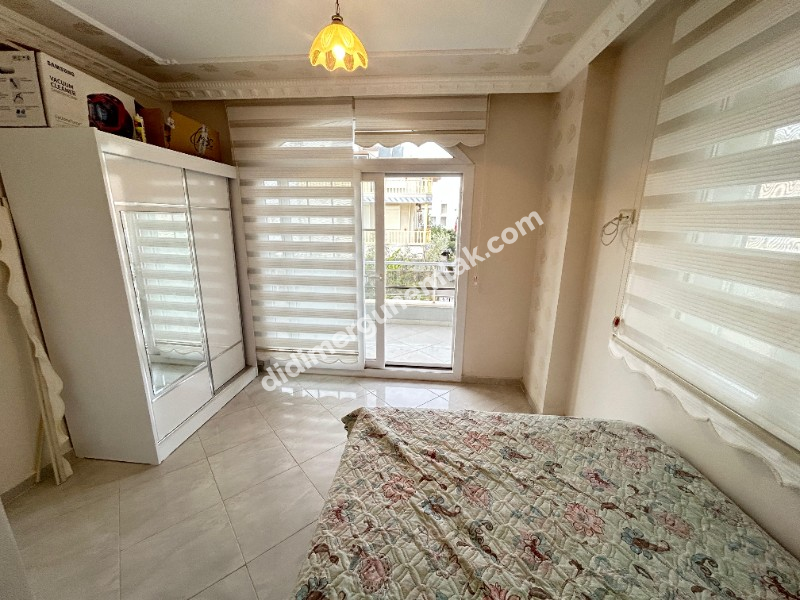 DİDİM ALTINKUM MAHALLESİNDE DENİZE YÜRÜME MESAFESİNDE ,DOĞA MANZARALI | HAVUZLU SİTEDE EŞYALI AYRI MUTFAKLI  SATILIK 2+1 DAİRE