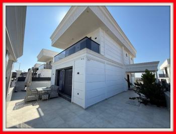 Didim'de Eşyalı Saunalı Hamamlı Eşyalı Satılık Villa