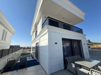 Didim'de Eşyalı Saunalı Hamamlı Eşyalı Satılık Villa