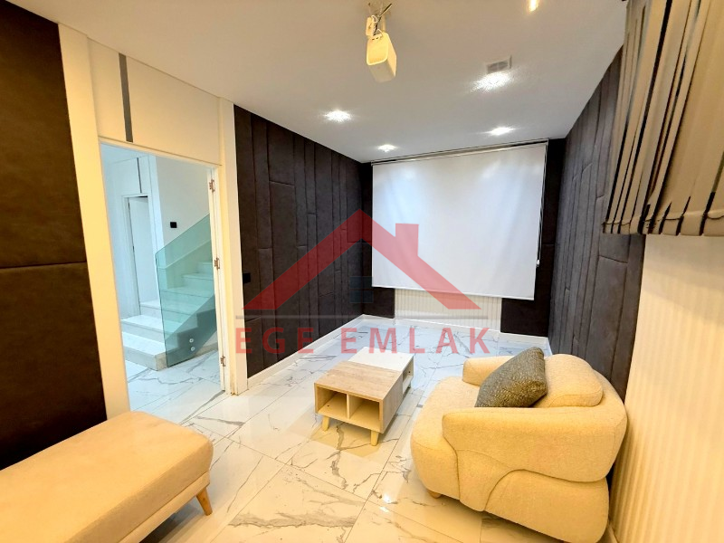 Didim'de Eşyalı Saunalı Hamamlı Eşyalı Satılık Villa