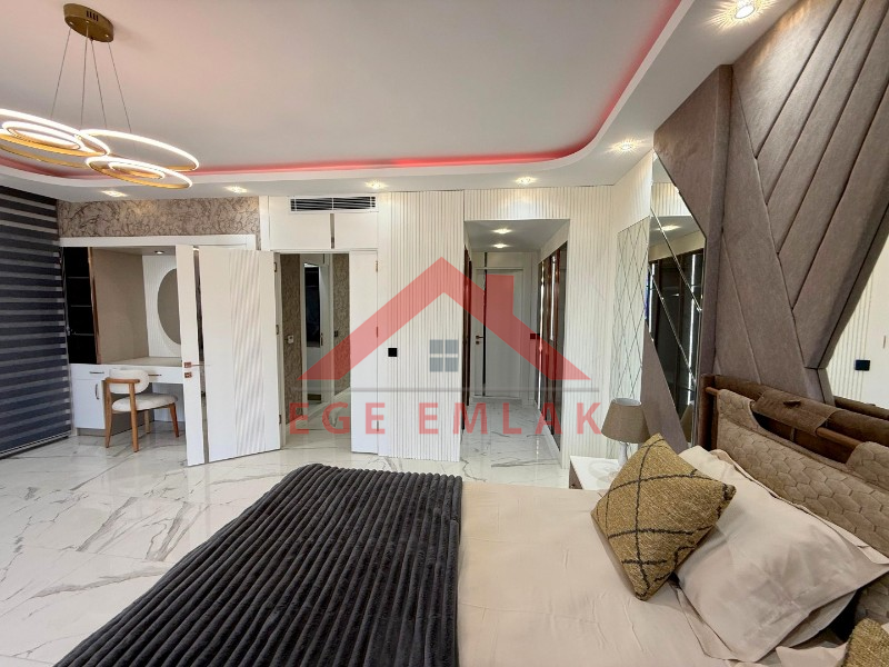 Didim'de Eşyalı Saunalı Hamamlı Eşyalı Satılık Villa
