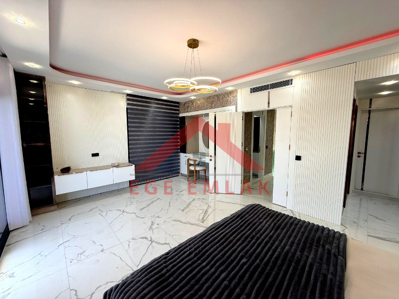 Didim'de Eşyalı Saunalı Hamamlı Eşyalı Satılık Villa