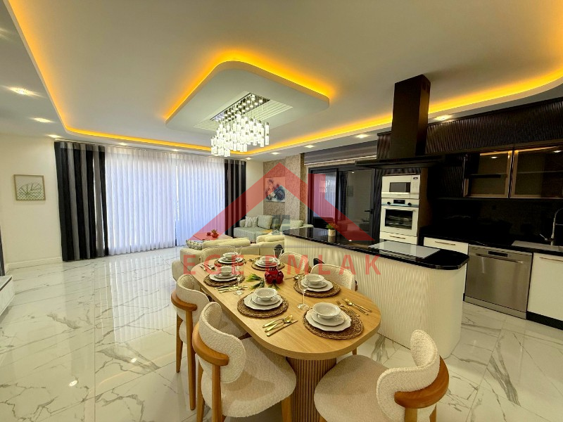 Didim'de Eşyalı Saunalı Hamamlı Eşyalı Satılık Villa