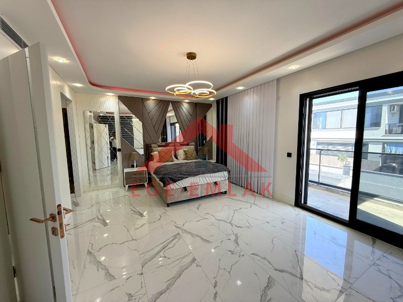 Didim'de Eşyalı Saunalı Hamamlı Eşyalı Satılık Villa