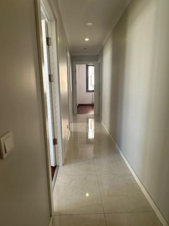 FENERBAHÇE SAHİL TARAFINDA PARKA BAKAN BİNADA 3+1 KİRALIK DAİRE