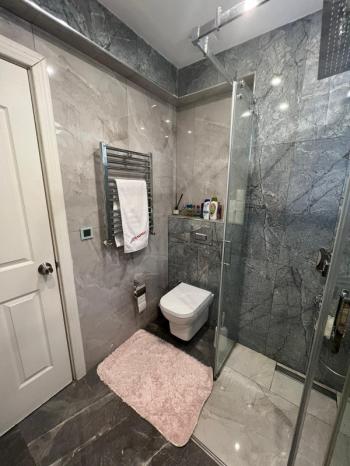 KADIKÖY CEMAL SÜREYA APT 3+1 SATILIK DAİRE