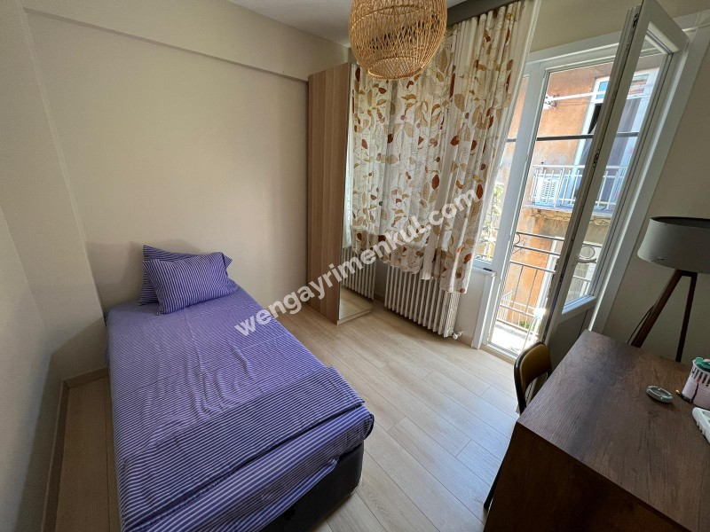 KADIKÖY CEMAL SÜREYA APT 3+1 SATILIK DAİRE