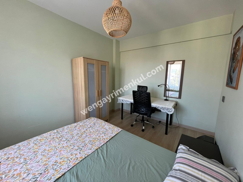 KADIKÖY CEMAL SÜREYA APT 3+1 SATILIK DAİRE