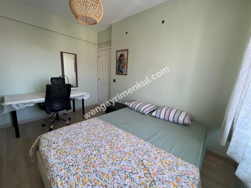 KADIKÖY CEMAL SÜREYA APT 3+1 SATILIK DAİRE