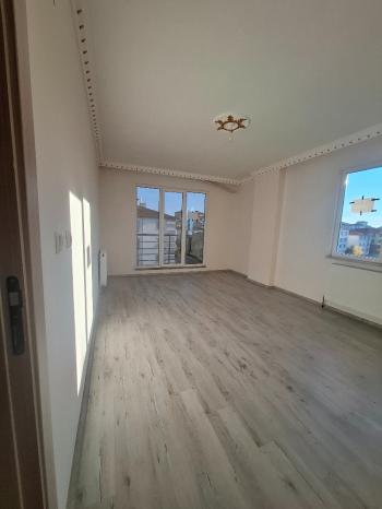 GÜVENAY - ÇORUM GÜLABİBEY ERTUĞRUL GAZİ İLKOKULU ARKASI 3+1 SATILIK DAİRE 