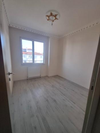 GÜVENAY - ÇORUM GÜLABİBEY ERTUĞRUL GAZİ İLKOKULU ARKASI 3+1 SATILIK DAİRE 
