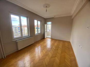 GÜVENAY - ÇORUM KARAKEÇİLİ FATİH CADDESİ ÜZERİ GENİŞ KİRALIK 3+1 DAİRE