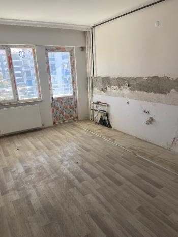GÜVENAY - ÇORUM KALE MAHALLESİ LOZANEVLER ARKASI SATILIK DAİRE 