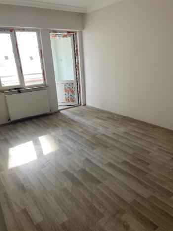 GÜVENAY - ÇORUM KALE MAHALLESİ LOZAN EVLER ARKASI SATILIK DAİRE