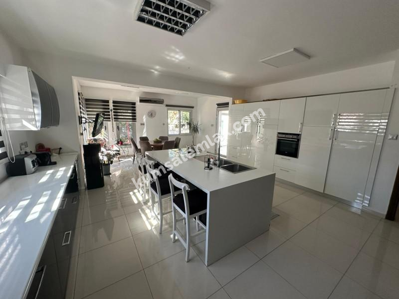 METEHAN' DA 4+1 VİLLA 