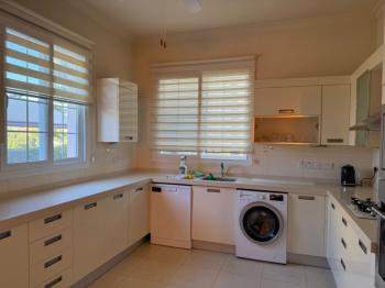 Kıbrıs Girne Karaoğlanoğlu Bölgesinde Kiralık 3+1 Havuzlu Villa