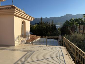 Kıbrıs Girne Karaoğlanoğlu Bölgesinde Kiralık 3+1 Havuzlu Villa