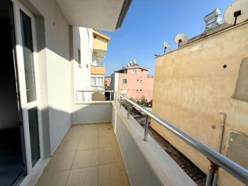 Didim Merkezde Ayrı Mutfaklı 2+1 Ara Kat Daire