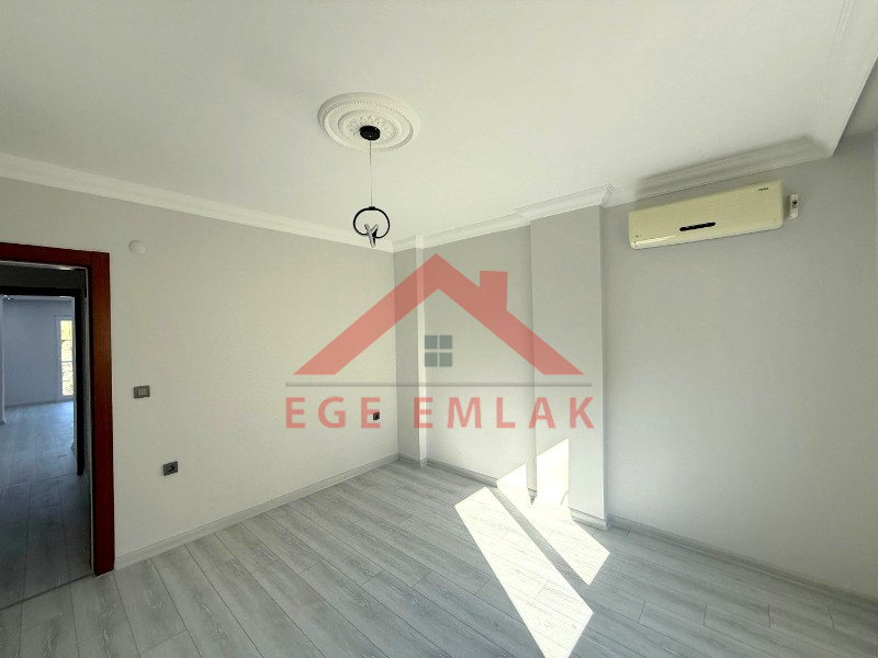 Didim Merkezde Ayrı Mutfaklı 2+1 Ara Kat Daire