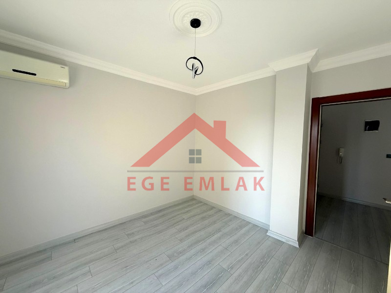 Didim Merkezde Ayrı Mutfaklı 2+1 Ara Kat Daire