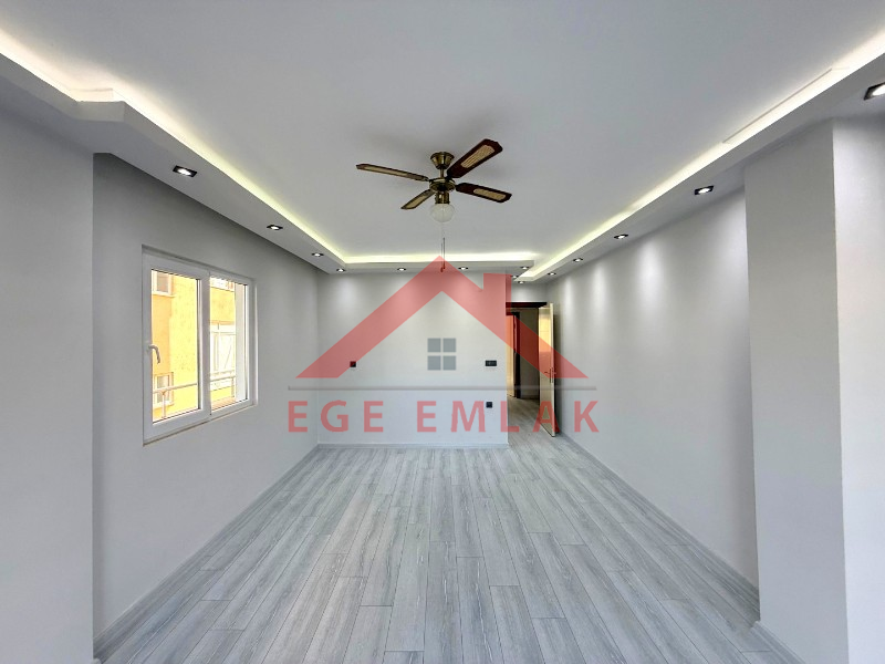 Didim Merkezde Ayrı Mutfaklı 2+1 Ara Kat Daire