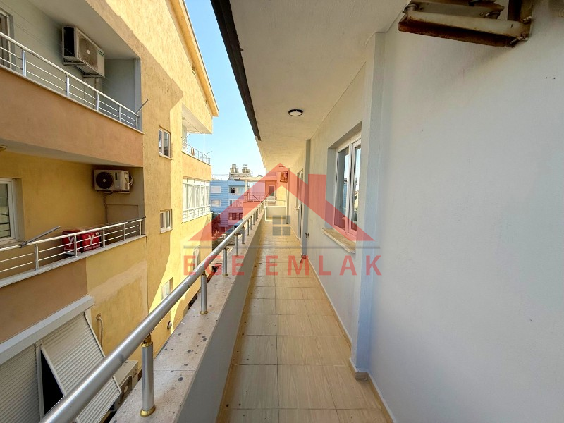 Didim Merkezde Ayrı Mutfaklı 2+1 Ara Kat Daire