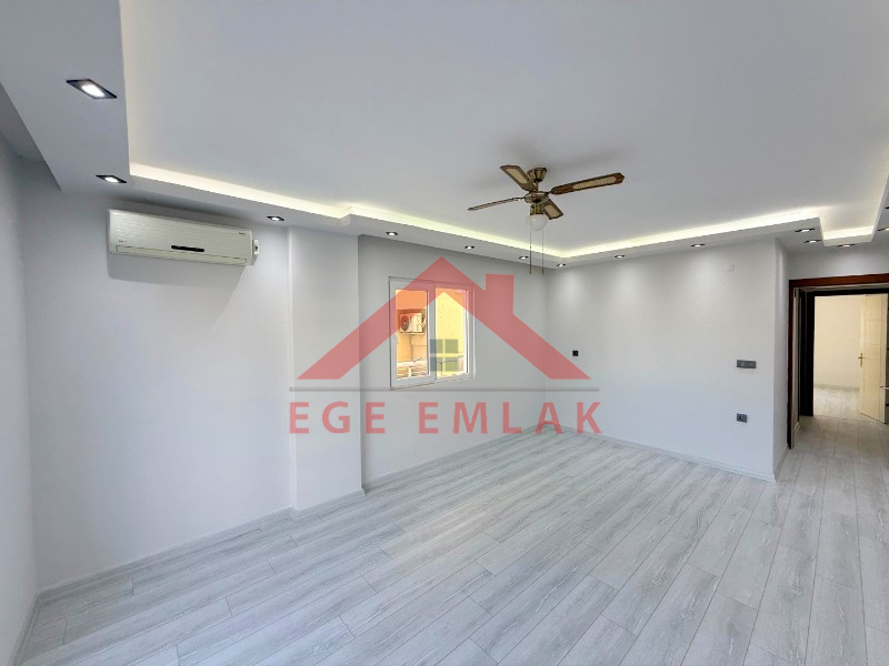 Didim Merkezde Ayrı Mutfaklı 2+1 Ara Kat Daire