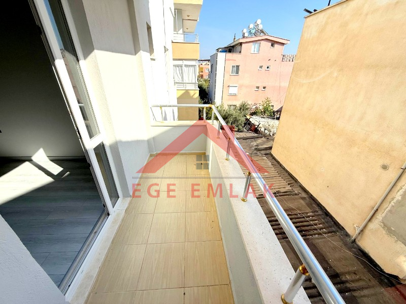 Didim Merkezde Ayrı Mutfaklı 2+1 Ara Kat Daire