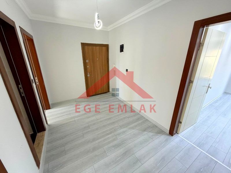 Didim Merkezde Ayrı Mutfaklı 2+1 Ara Kat Daire