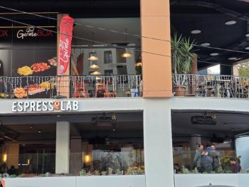 METROBÜSE YÜRÜME 2+1 REZİDANS DAİRE!