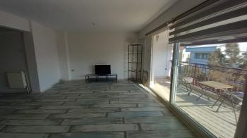 Bornova Süvari cad. satılık 2+1 geniş daire