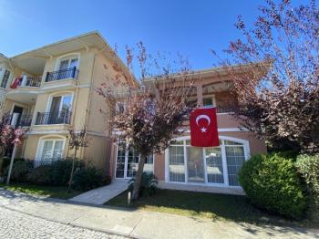 GÖKTÜRK KEMERHİLL SİTESİ KİRALIK ÇOK BAKIMLI ÇATI DUBLEKS