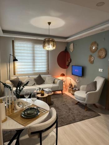 Bahçelievler metrobüs yürüme mesafesi ful eşyalı 1+1 fatura dahil 